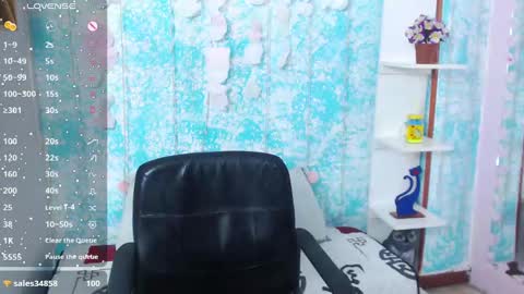 Snapshot of maja_bloom chatting on January 2025 03:21:01 PM Maja online show from January 2025 03:21:01 PM
