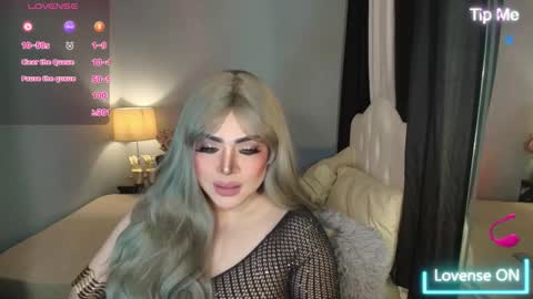 Snapshot of majestydannaxx chatting on November 2025 09:19:02 AM majestydannaxx online show from November 2025 09:19:02 AM