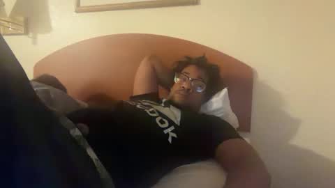 makemenutinmywifewhilewefuck online show from April 2026 06:00:02 AM