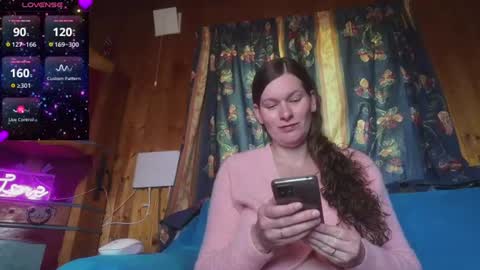 Snapshot of mal_meow chatting on July 2026 07:11:01 AM Mal Dee online show from July 2026 07:11:01 AM