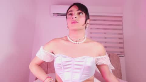 malaia thompson  online show from June 2026 11:59:01 AM