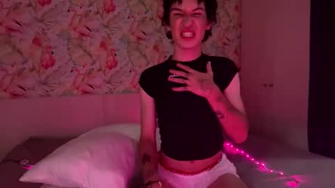 Snapshot of malchikss chatting on April 2026 07:07:01 PM MALCHIKSS online show from April 2026 07:07:01 PM