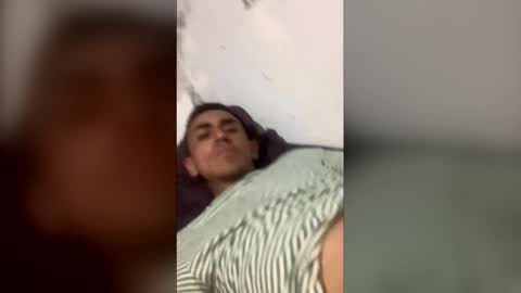 Snapshot of malcomarsa chatting on May 2026 08:00:01 AM malcomarsa online show from May 2026 08:00:01 AM