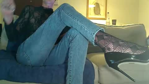 Snapshot of male_in_stockings chatting on January 2025 05:41:01 PM Sissy in stockings online show from January 2025 05:41:01 PM