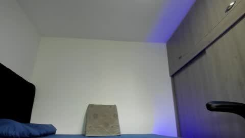 ADAM         online show from November 2025 05:04:02 PM