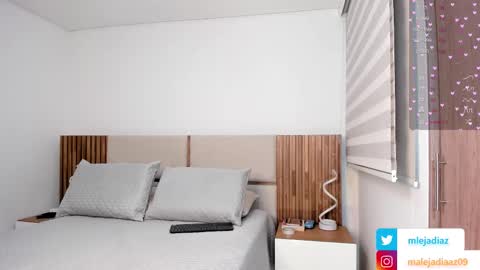 Maleja Diaz online show from October 2025 08:42:02 PM