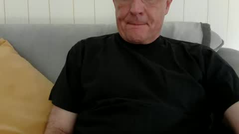 Snapshot of maletoysub chatting on July 2026 05:19:01 PM maletoysub online show from July 2026 05:19:01 PM