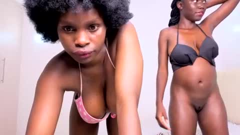 Snapshot of malia_baby chatting on June 2026 06:23:01 PM malia online show from June 2026 06:23:01 PM