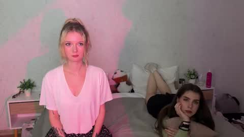 Snapshot of maliinka chatting on October 2025 06:28:01 PM Malinka online show from October 2025 06:28:01 PM