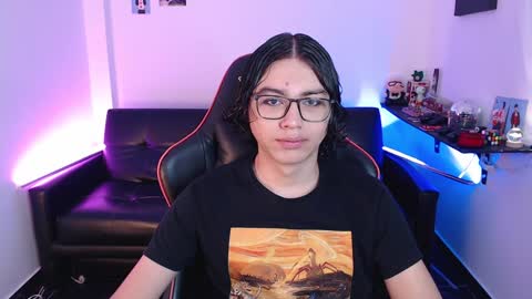 Snapshot of malik_harrison_ chatting on December 2024 03:21:01 PM Malik online show from December 2024 03:21:01 PM