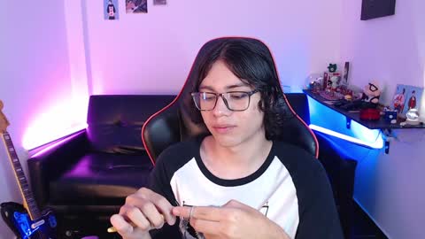 Snapshot of malik_harrison_ chatting on January 2025 03:17:02 PM Malik online show from January 2025 03:17:02 PM