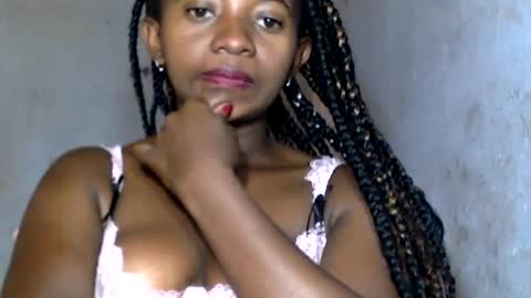 Snapshot of malinah01 chatting on December 2024 08:04:01 AM malinah01 online show from December 2024 08:04:01 AM