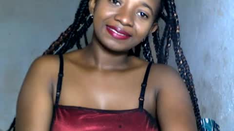 Snapshot of malinah01 chatting on December 2024 04:01:02 AM malinah01 online show from December 2024 04:01:02 AM