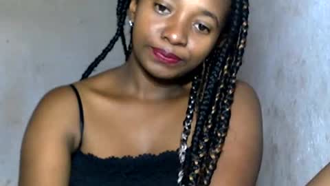 Snapshot of malinah01 chatting on December 2024 10:13:01 AM malinah01 online show from December 2024 10:13:01 AM