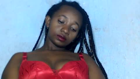 Snapshot of malinah01 chatting on December 2024 08:55:01 AM malinah01 online show from December 2024 08:55:01 AM
