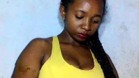 Snapshot of malinah01 chatting on December 2024 08:37:02 AM malinah01 online show from December 2024 08:37:02 AM