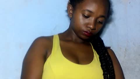 Snapshot of malinah01 chatting on December 2024 07:11:02 PM malinah01 online show from December 2024 07:11:02 PM