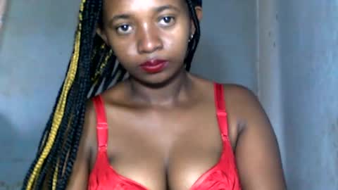 Snapshot of malinah01 chatting on January 2025 04:23:01 AM malinah01 online show from January 2025 04:23:01 AM