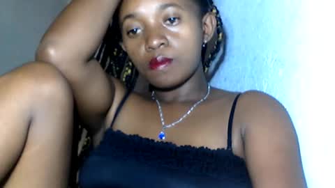 Snapshot of malinah01 chatting on January 2025 09:24:01 AM malinah01 online show from January 2025 09:24:01 AM