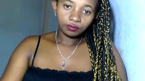 Snapshot of malinah01 chatting on January 2025 01:00:02 PM malinah01 online show from January 2025 01:00:02 PM