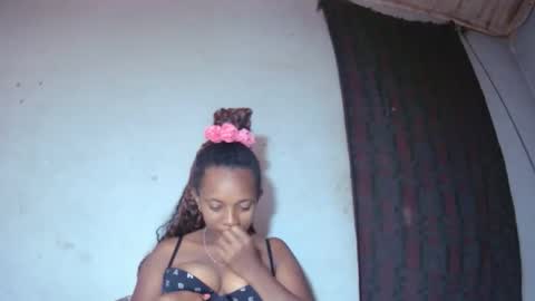 Snapshot of malinah01 chatting on September 2025 09:42:02 AM malinah01 online show from September 2025 09:42:02 AM