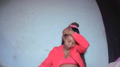 Snapshot of malinah01 chatting on September 2025 05:09:02 AM malinah01 online show from September 2025 05:09:02 AM