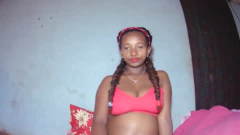 Snapshot of malinah01 chatting on September 2025 09:47:01 AM malinah01 online show from September 2025 09:47:01 AM