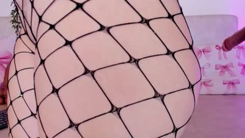 Snapshot of malka_burning chatting on November 2025 08:20:01 PM Malka online show from November 2025 08:20:01 PM