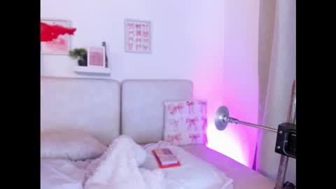 Snapshot of malka_burning chatting on November 2025 08:30:01 PM Malka online show from November 2025 08:30:01 PM