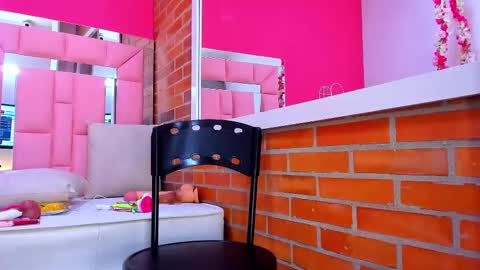 Melanie online show from March 2025 04:55:01 PM