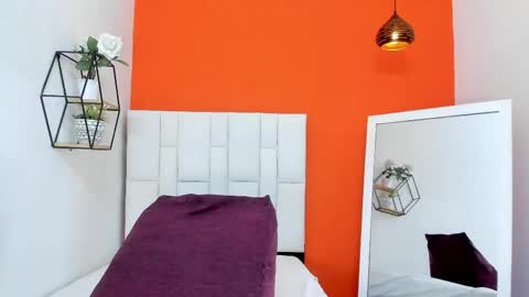 Snapshot of malu_hot69 chatting on October 2025 11:43:01 AM Malu online show from October 2025 11:43:01 AM