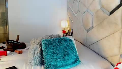 Snapshot of mami_soto chatting on June 2026 11:31:01 PM mami_soto online show from June 2026 11:31:01 PM