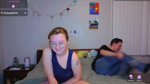 Snapshot of mamiclouds chatting on October 2025 02:09:02 AM MamiCloudz online show from October 2025 02:09:02 AM