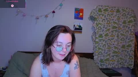 Snapshot of mamiclouds chatting on November 2025 02:33:01 AM MamiCloudz online show from November 2025 02:33:01 AM