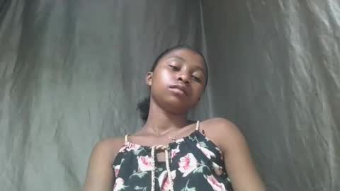 mamieriela online show from April 2026 03:17:02 PM