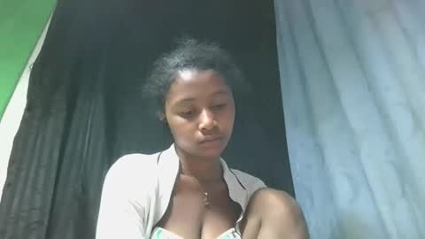 mamieriela online show from April 2026 02:41:01 PM