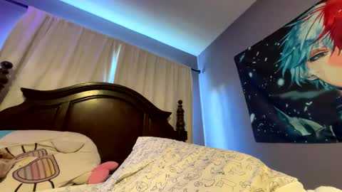 Snapshot of mamitwishy chatting on September 2025 07:07:02 PM Mami Twishy online show from September 2025 07:07:02 PM