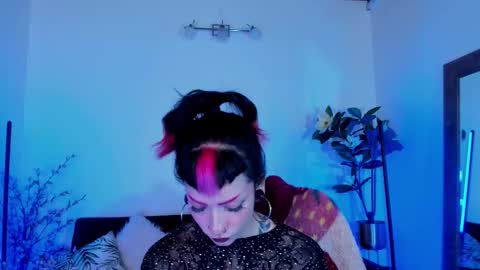 Snapshot of mamushka_ chatting on January 2026 07:18:01 PM online show from January 2026 07:18:01 PM