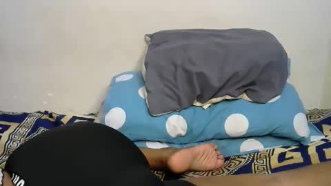 mamuuu_ online show from December 2025 08:35:01 PM