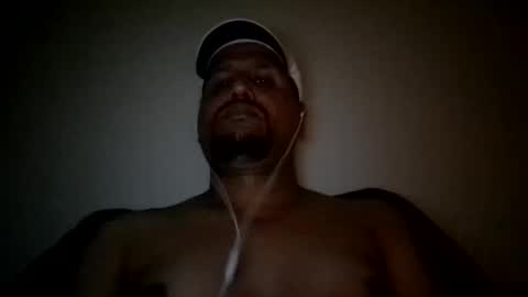 Snapshot of man_new chatting on February 2025 12:06:02 AM Man new online show from February 2025 12:06:02 AM