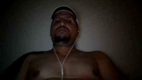 Snapshot of man_new chatting on February 2025 01:33:01 AM Man new online show from February 2025 01:33:01 AM