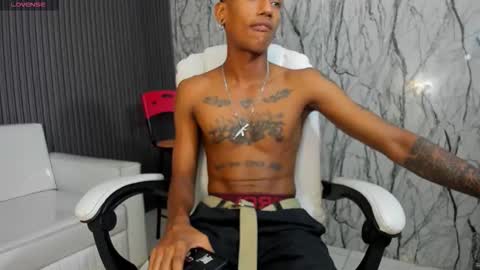 man_san11 online show from November 2025 04:18:02 PM