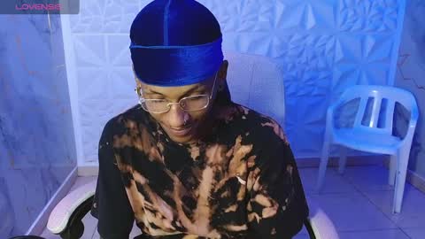 Snapshot of man_sant11 chatting on April 2026 05:13:02 PM man_sant11 online show from April 2026 05:13:02 PM