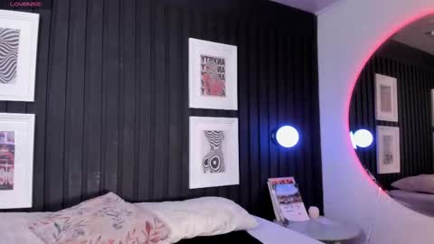 Snapshot of manelyk_evanss chatting on March 2026 05:50:02 PM manelyk_evanss online show from March 2026 05:50:02 PM