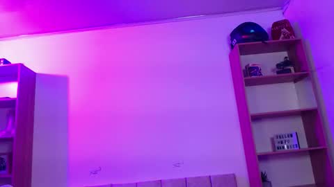 Danny online show from December 2025 01:57:01 AM