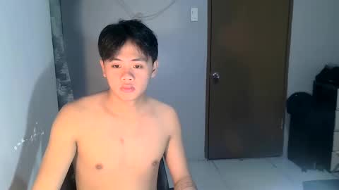 Snapshot of manhattan_men18 chatting on March 2025 04:35:02 AM JM18 online show from March 2025 04:35:02 AM