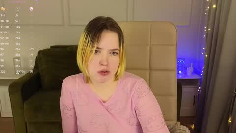 manic_pixie_ online show from February 2025 01:53:02 PM