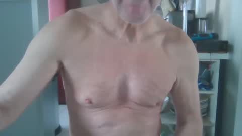 Snapshot of manngrossbite chatting on February 2025 10:03:02 AM manngrossbite online show from February 2025 10:03:02 AM