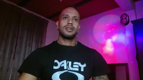 Manolo online show from November 2025 04:00:01 PM