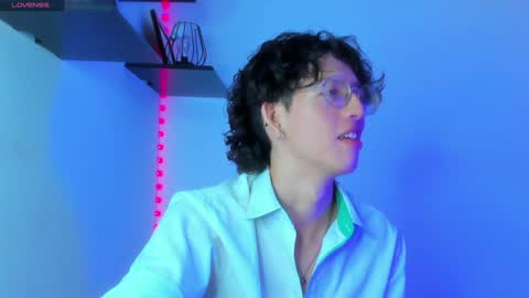 Snapshot of manu_vera8 chatting on February 2025 08:42:02 PM Manuel online show from February 2025 08:42:02 PM